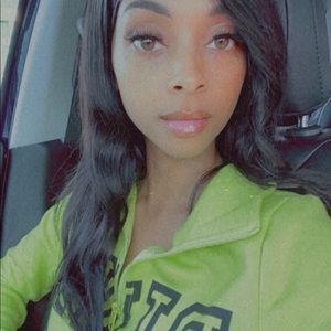 Meet your Posher, Oberya